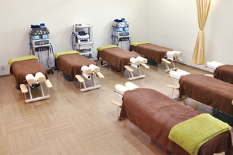 患者様にひとりひとりに合わせた施術で改善に導きます